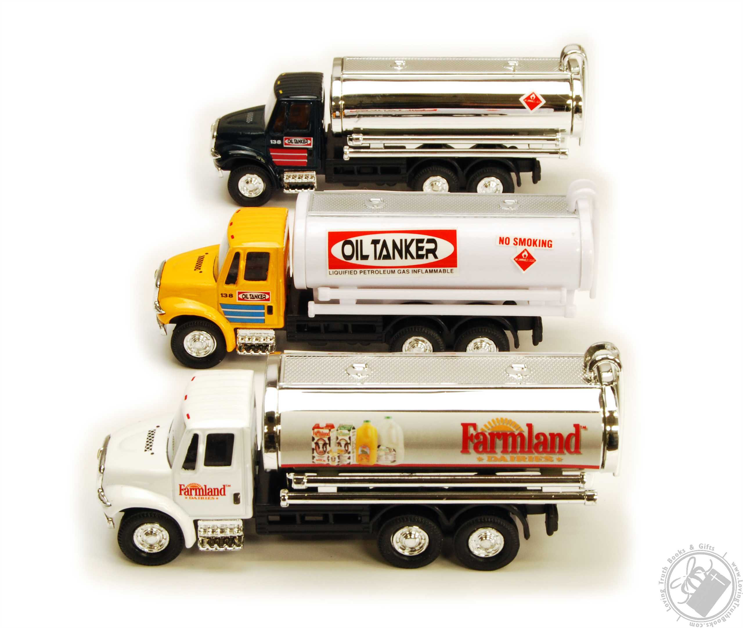 International Diecast Oil Tanker Truck Model with Pullback Action (Scale 164) (Colors Vary