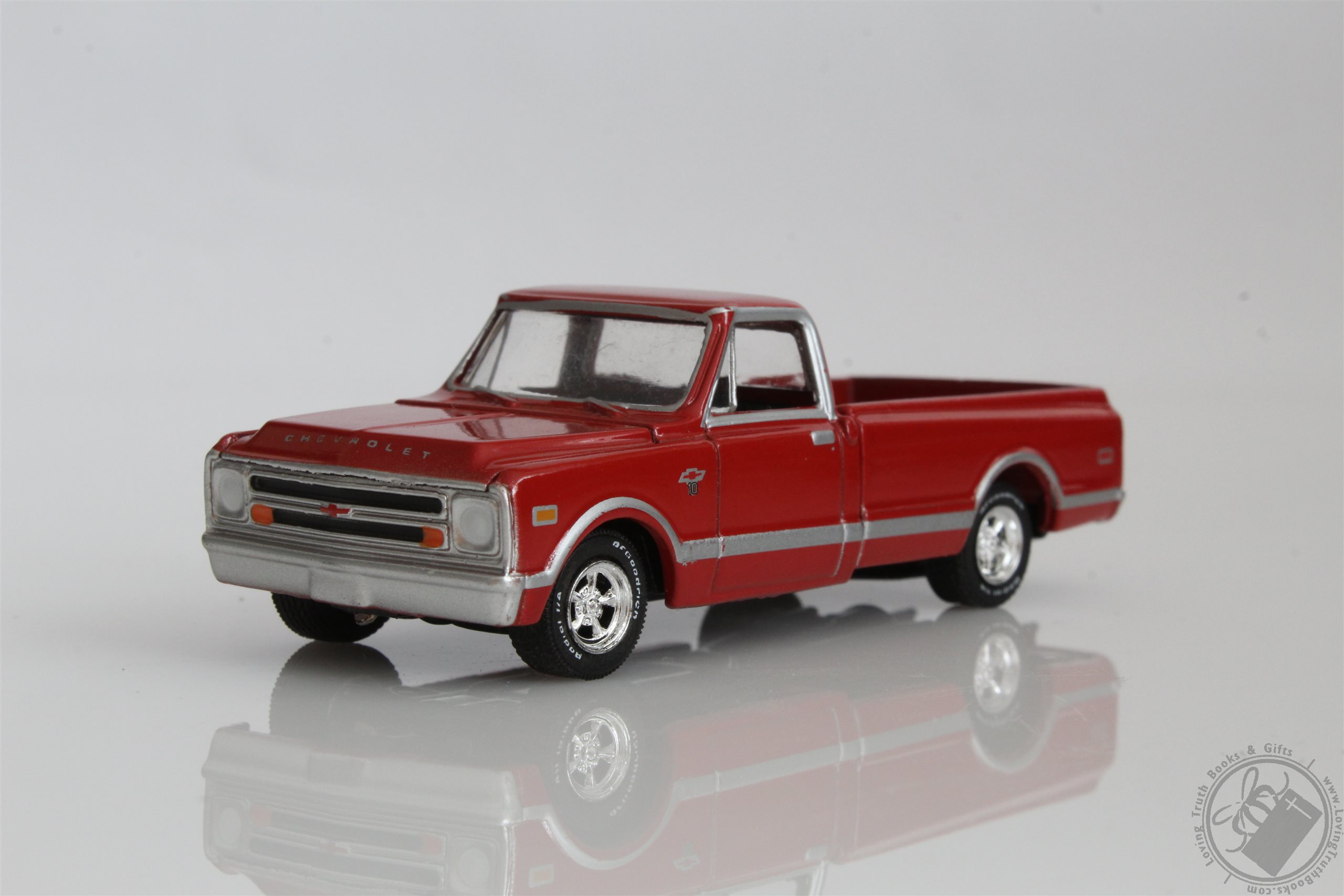 1971 Chevy C30 Ramp Flatbed Tow Truck & 1968 Chevrolet C10 Pickup 164