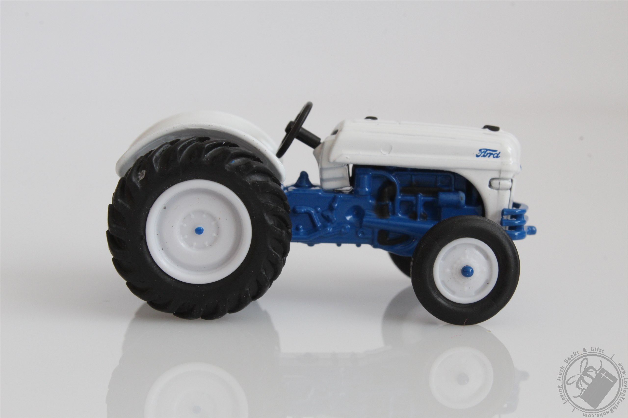 1949 Ford 8N Tractor Diecast Model 164 Scale Farm Tractor (Blue) by