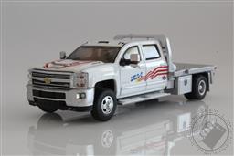 2018 Chevy Silverado 3500 Dually Flatbed, USA-1 w/ Hitch 1:64 Scale Diecast Model,Greenlight Collectibles 