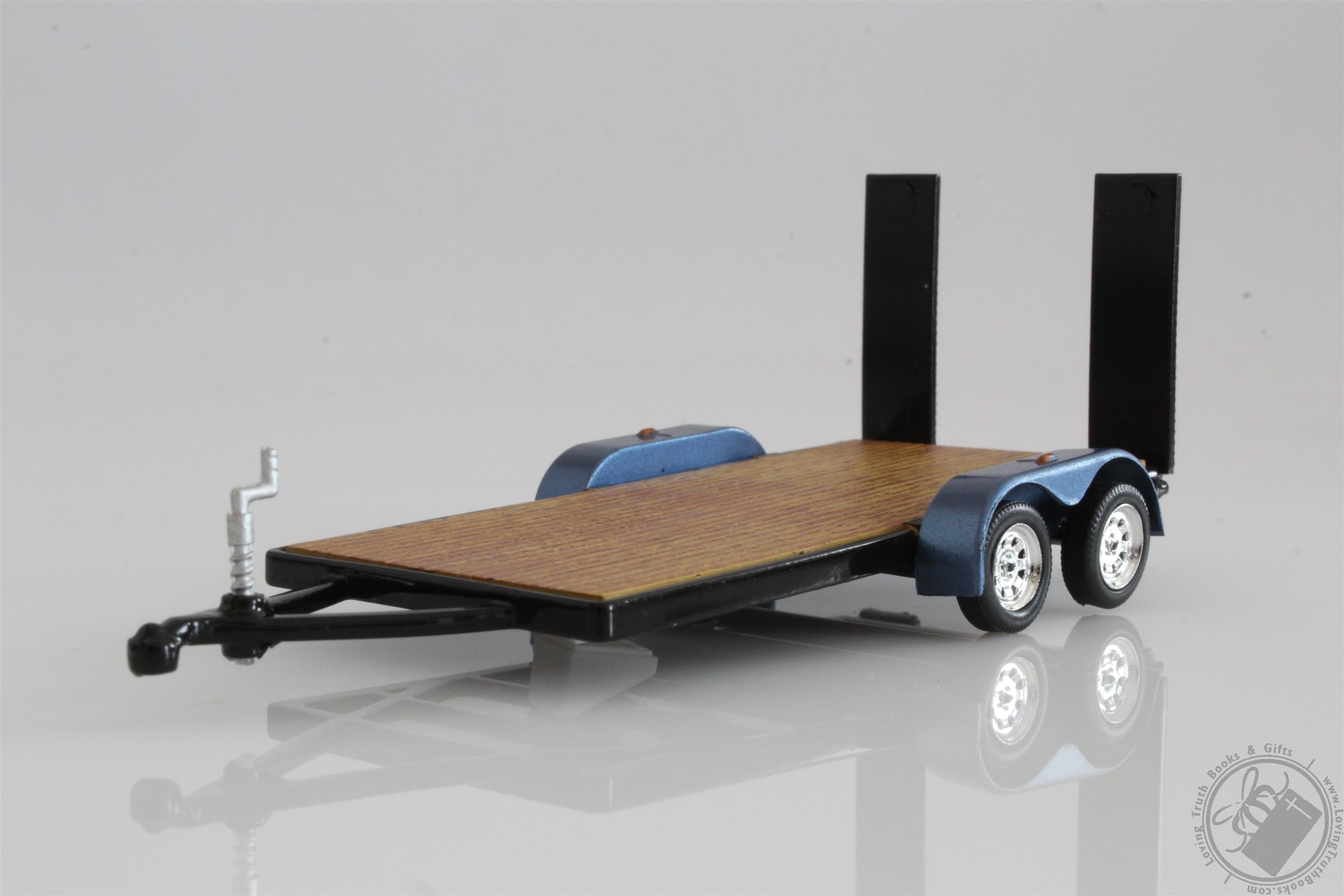 2018 Chevy Silverado 1500 Pickup Truck with Flatbed Trailer 164 Scale