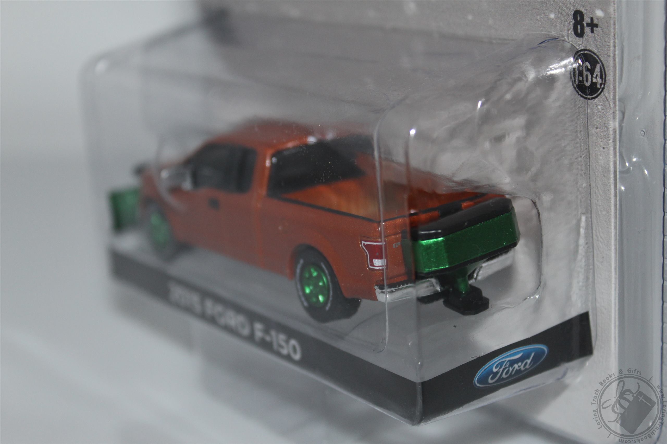CHASE, Greenlight 2015 Ford F150 w/ Snow Plow & Salt Spreader 164
