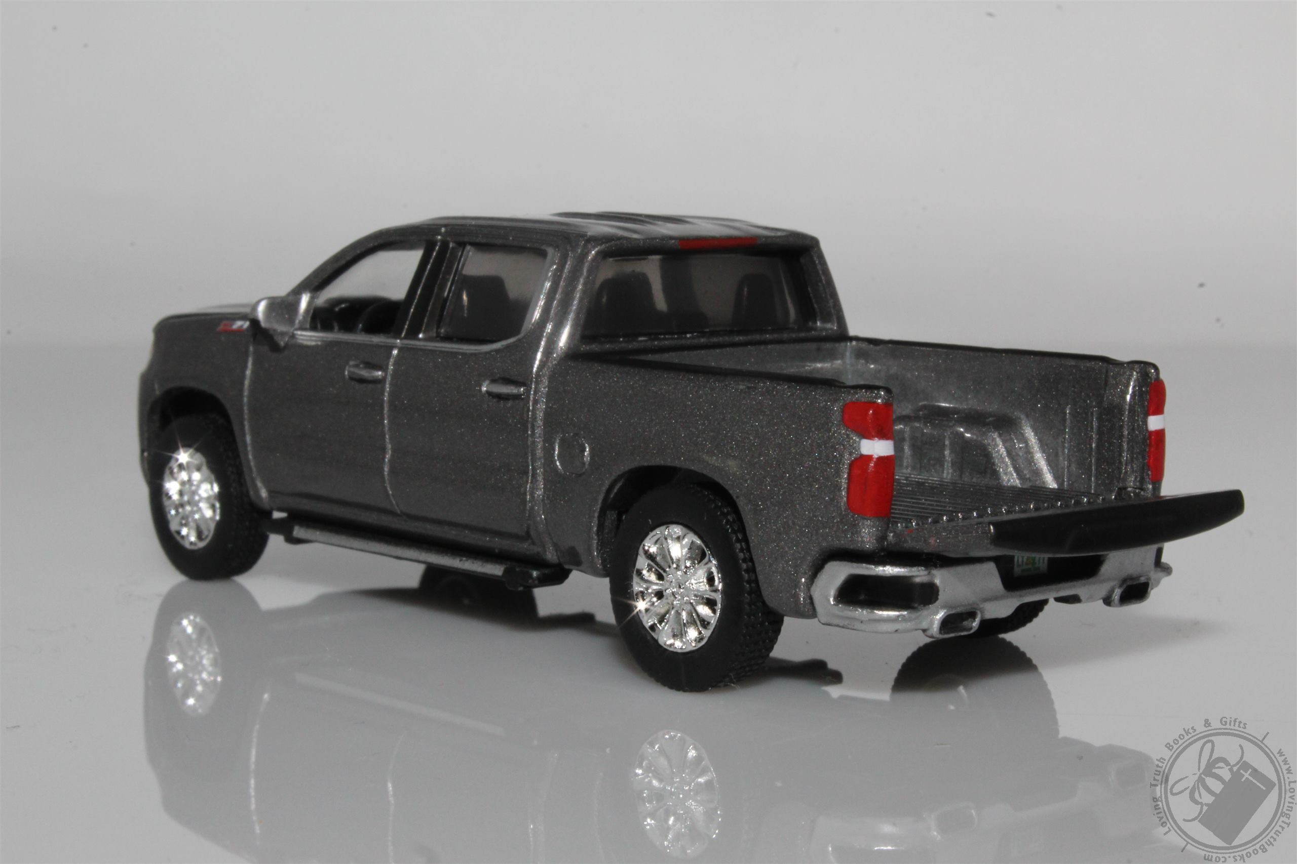 2020 silverado diecast