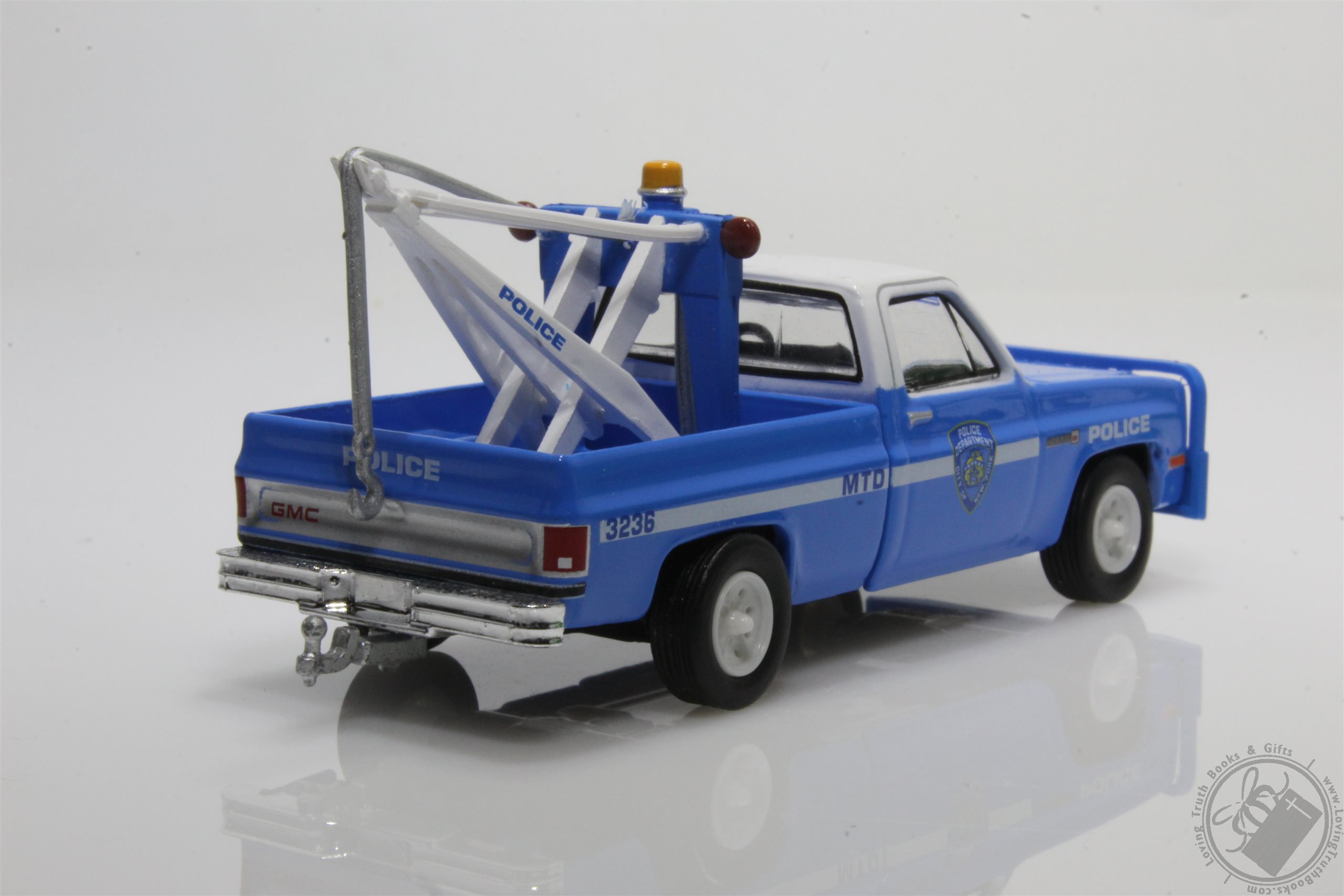 1987 Sierra K2500 Tow Truck with Drop in Tow Hook Blue with White Top
