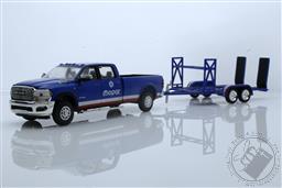 Hitch & Tow Series 25 - 2020 Ram 2500 Laramie with Tandem Car Trailer - MOPAR (AVAILABLE APR MAY 2022),Greenlight Collectibles 