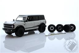 The Hobby Shop Series 14 - 2021 Ford Bronco Wildtrak with Spare Tires,Greenlight Collectibles 