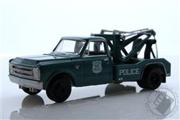 Dually Drivers Series 12 - 1967 Chevrolet C-30 Dually Wrecker - New York City Police Department (NYPD),Greenlight Collectibles