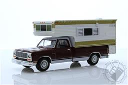 PREORDER 1981 Dodge Ram D-250 Royal with Large Camper - Medium Crimson Red and Pearl White (Hobby Exclusive) (AVAILABLE JAN-FEB 2023),Greenlight Collectibles