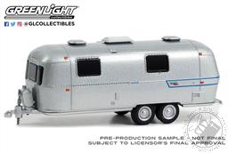 PREORDER Hitched Homes Series 14 - 1973 Airstream Ambassador International Land Yacht (AVAILABLE MAR-APR 2023),Greenlight Collectibles